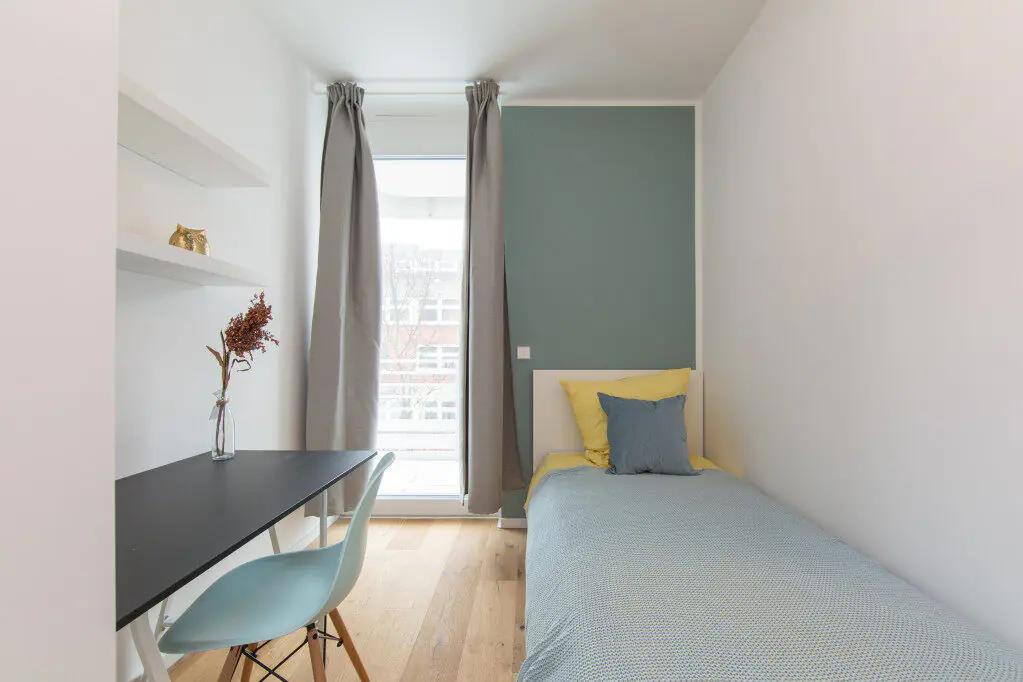 Zimmer Rooms view 1