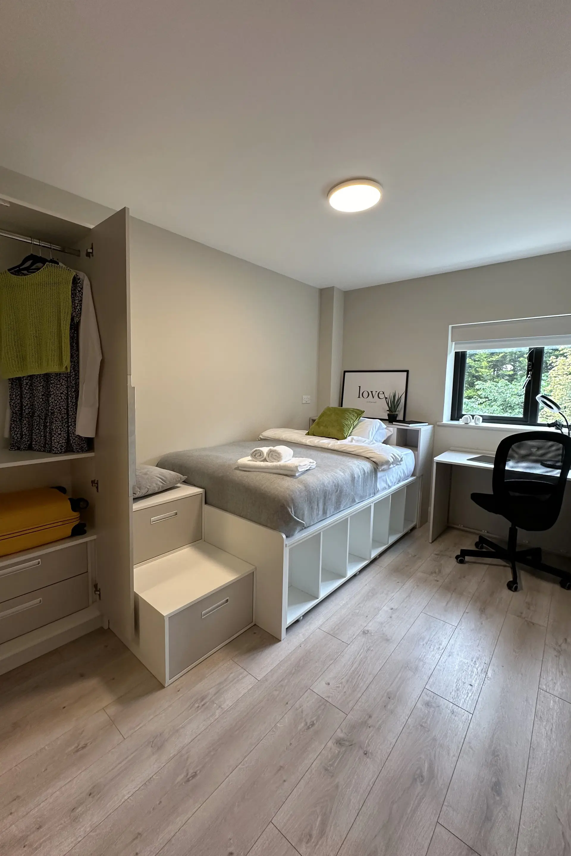 Shared Rooms view 3