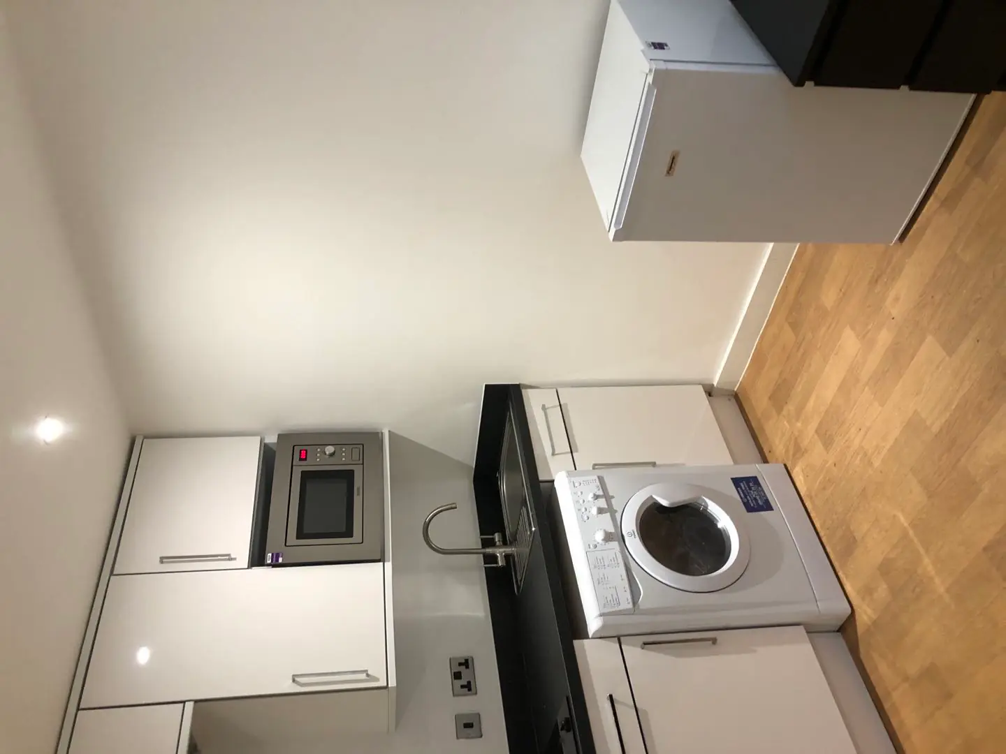 1 Rooms view 2
