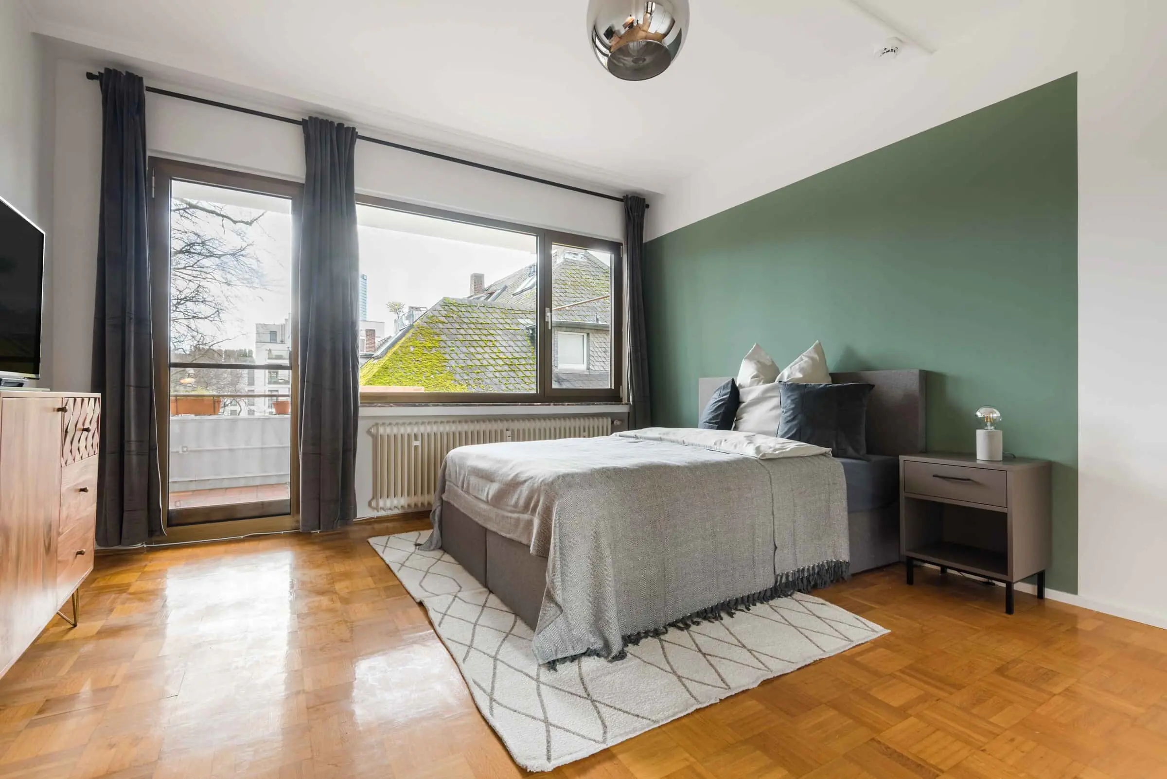 Zimmer Rooms view 2
