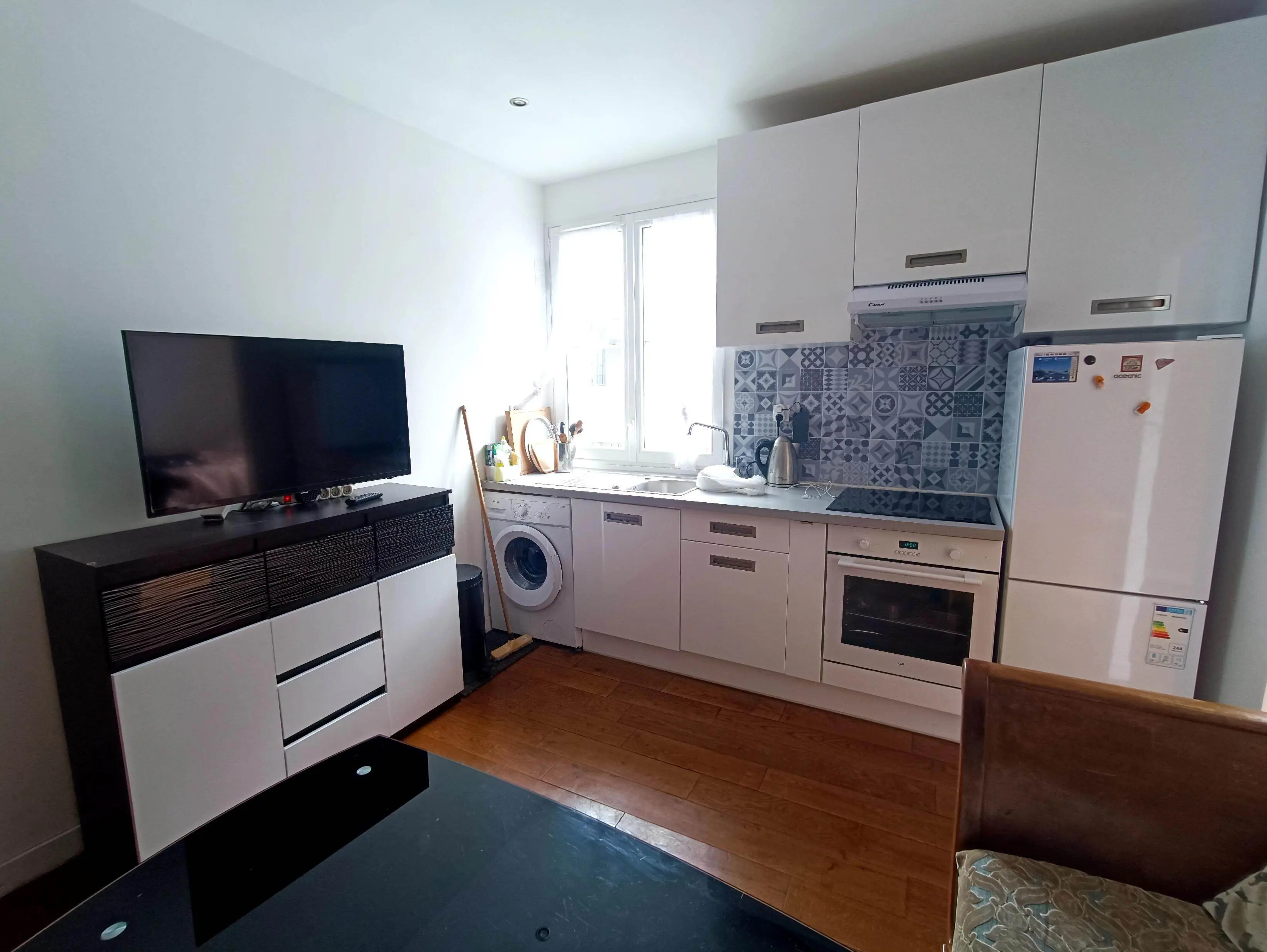 PARIS 5e·27m²·F2·Appartement·With furniture