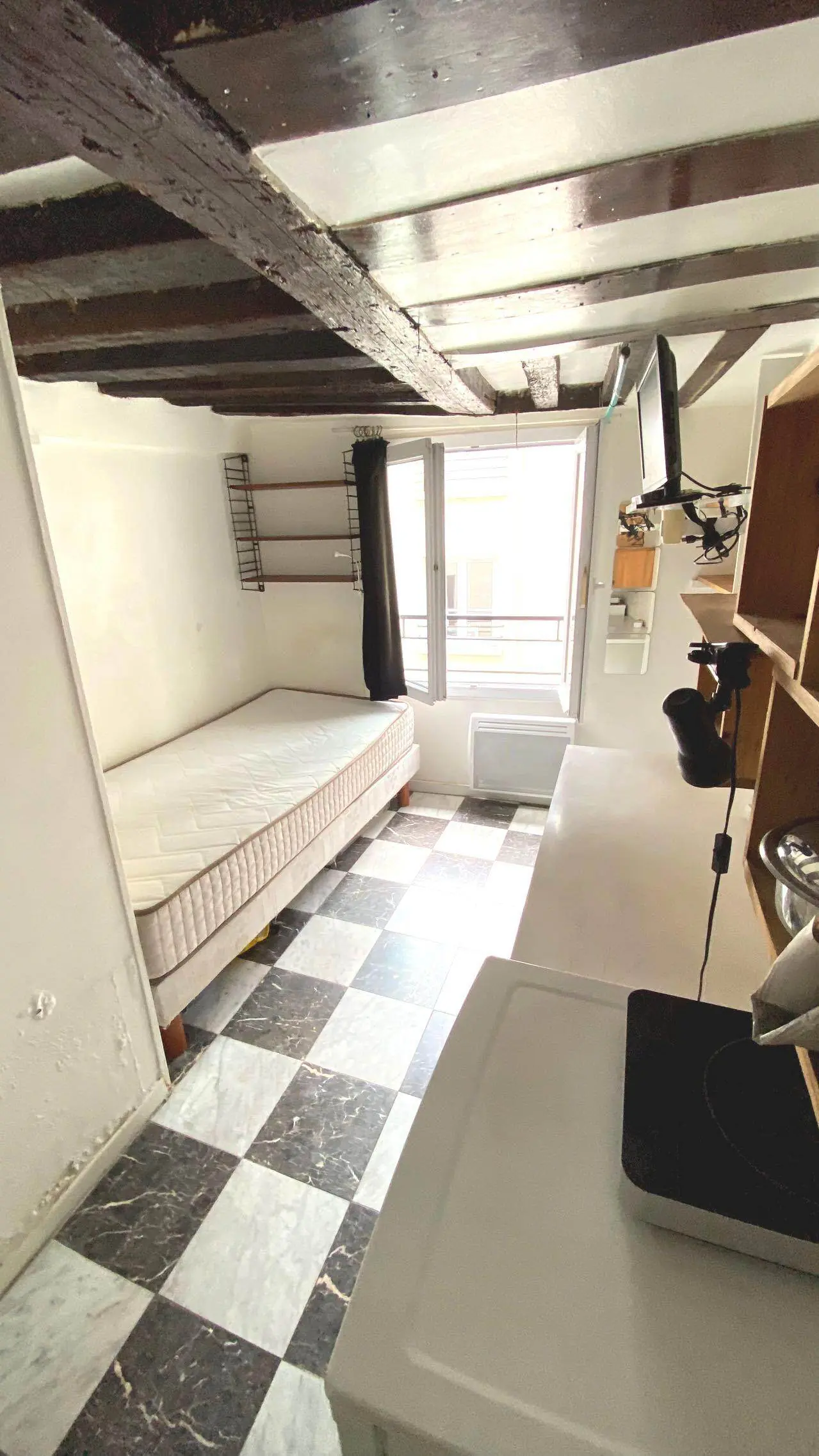 PARIS 5e·10m²·F1·Studio·With furniture