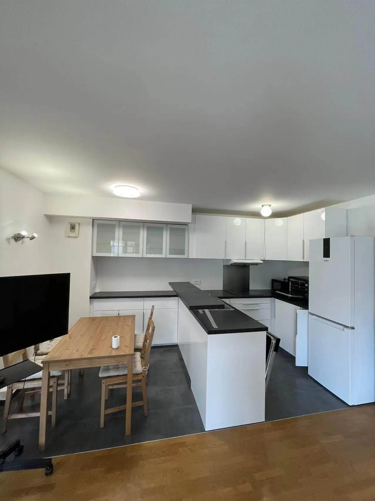Issy-les-Moulineaux 92e·45m²·F2·Appartement·With furniture