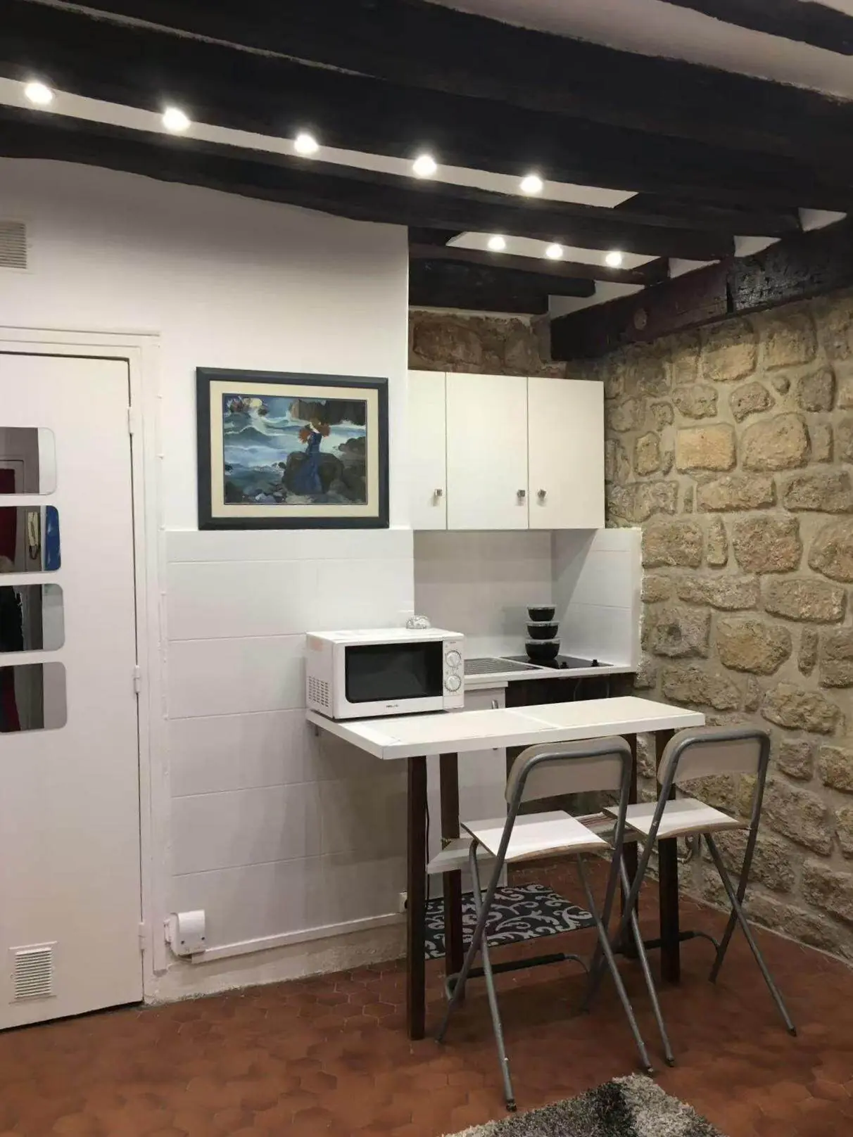 PARIS 2e·18m²·F1·Studio·With furniture