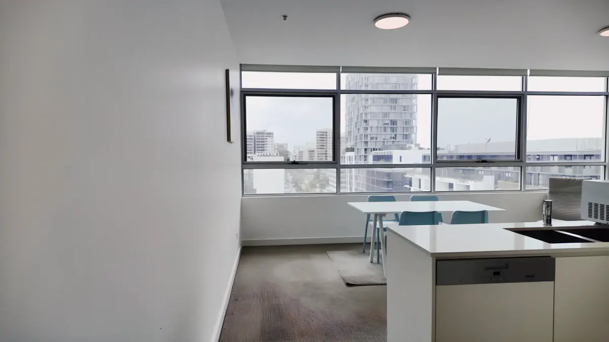 2 Rooms view 1