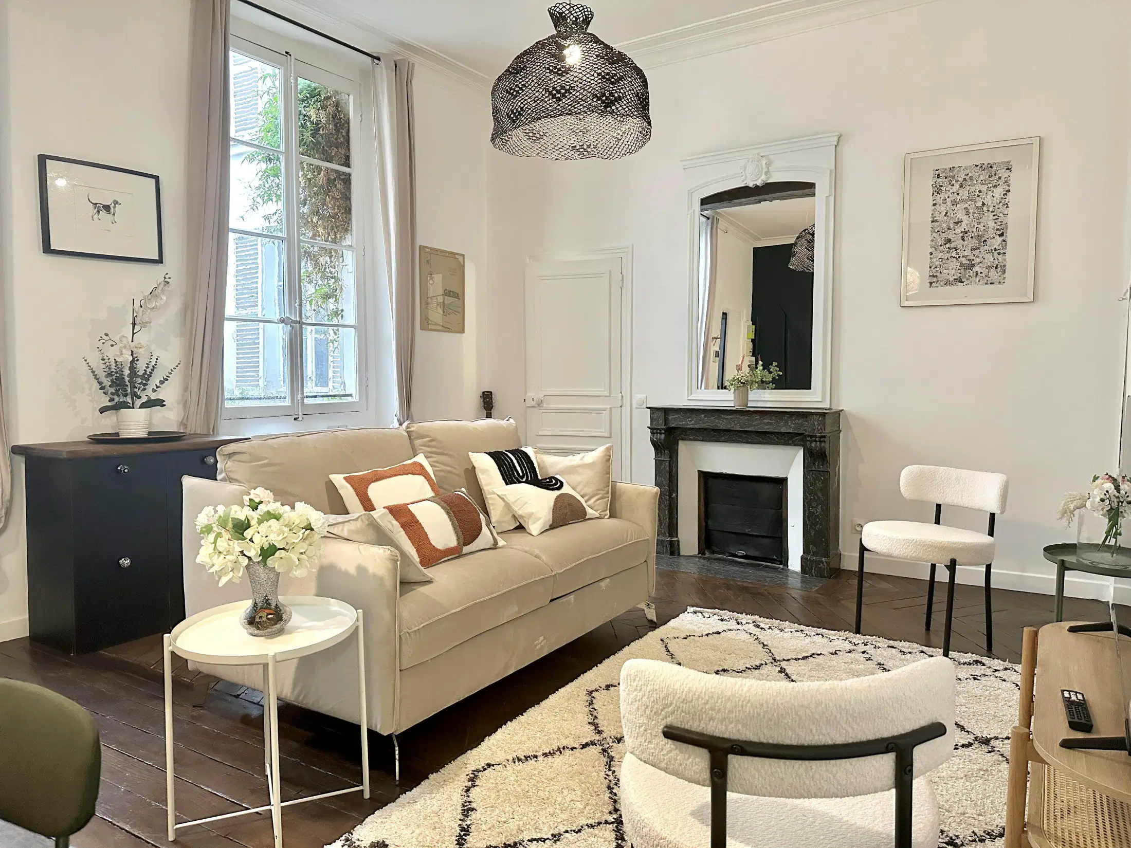 PARIS 4e·60m²·F3·Appartement·With furniture