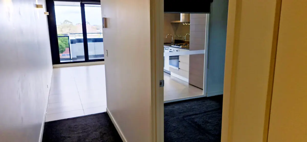 1 Rooms view 2