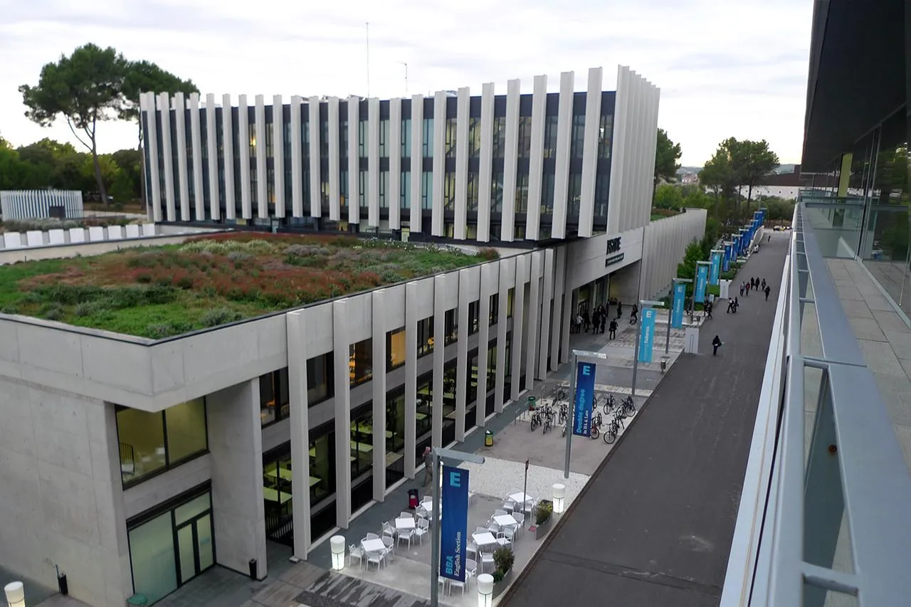 Campus Main 