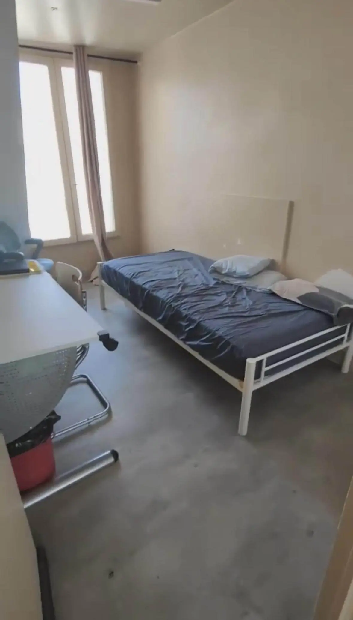 PARIS 2e·10m²·F1·Une chambre （Colocation）·With furniture