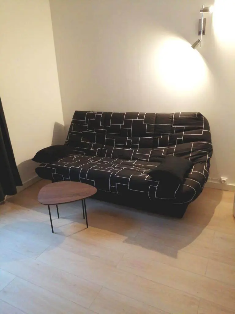 PARIS 19e·16m²·F1·Studio·With furniture