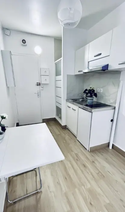 PARIS 16e·15m²·F1·Studio·With furniture