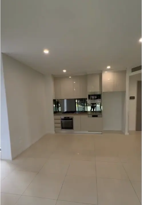 1 Rooms view 3