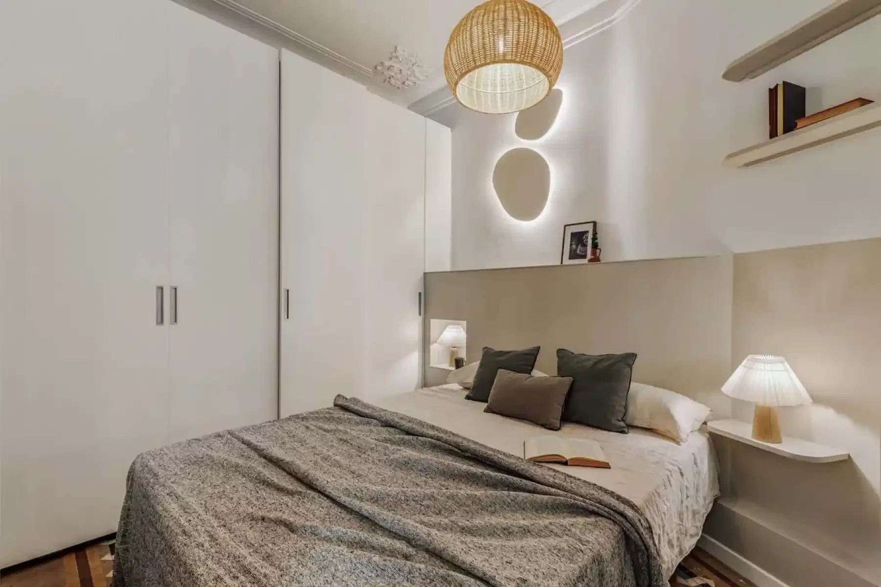#118925: Rooms view 1